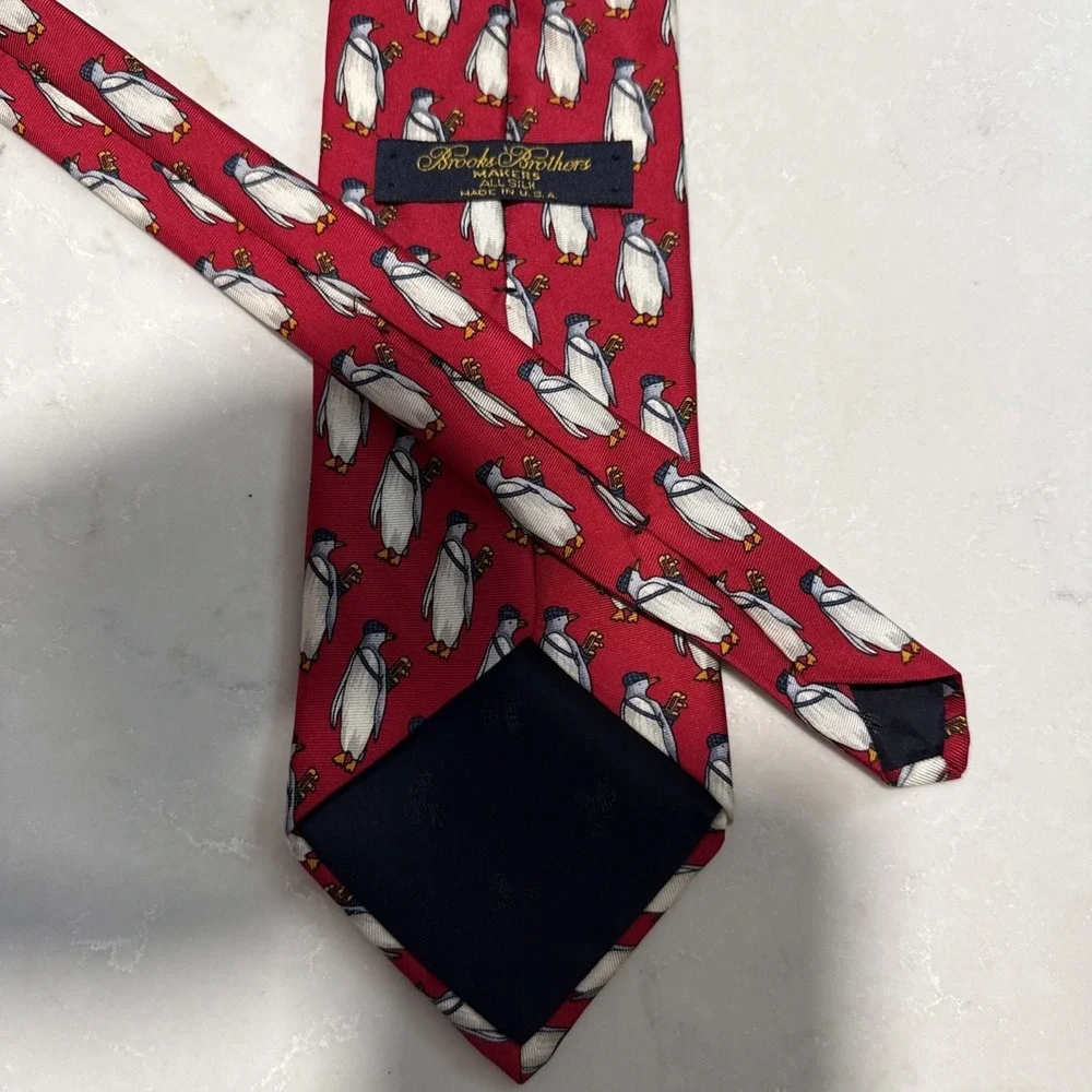 Vintage Brooks Brothers Men's Pure Silk Necktie USA Made Penguin Golfer 58X3.75